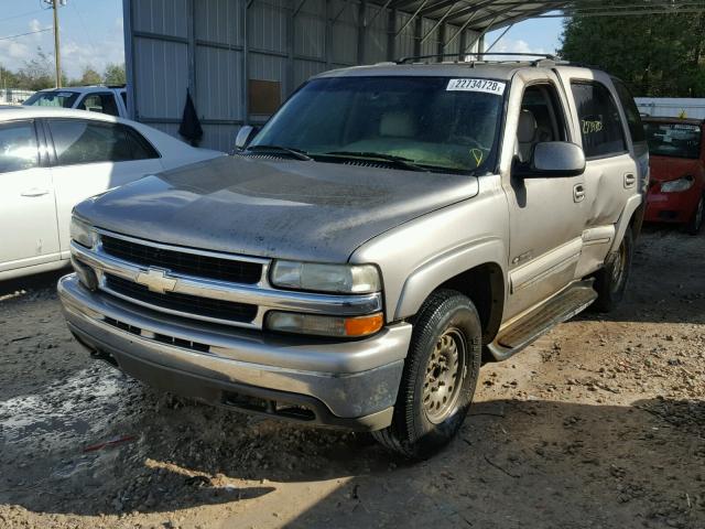 1GNEC13Z72R256431 - 2002 CHEVROLET TAHOE C150 GRAY photo 2