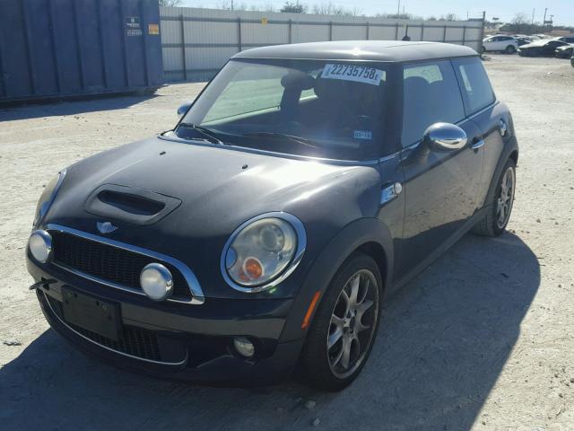 WMWMF735X7TL84844 - 2007 MINI COOPER S BLACK photo 2