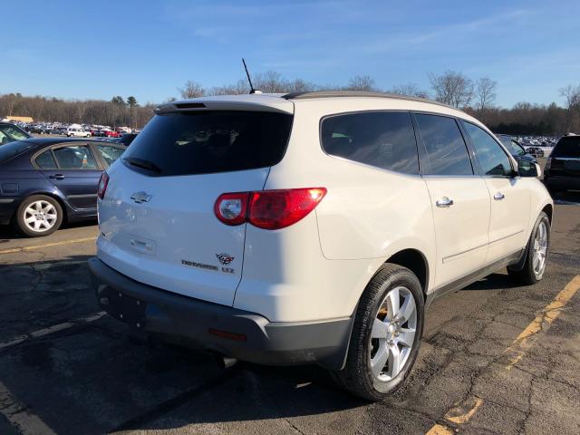 1GNKVLED5BJ161567 - 2011 CHEVROLET TRAVERSE L WHITE photo 4