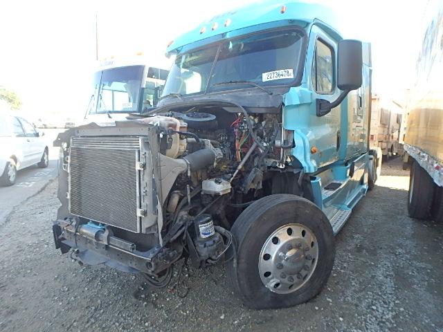 1FUJGLD55FLGL7119 - 2015 FREIGHTLINER CASCADIA 1 BLUE photo 2