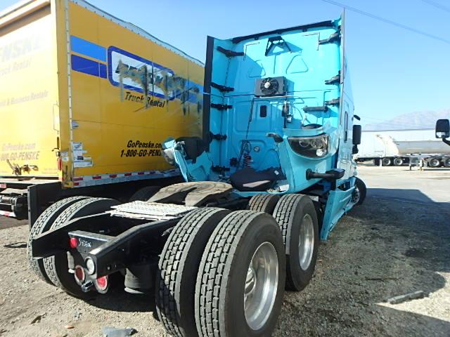 1FUJGLD55FLGL7119 - 2015 FREIGHTLINER CASCADIA 1 BLUE photo 4