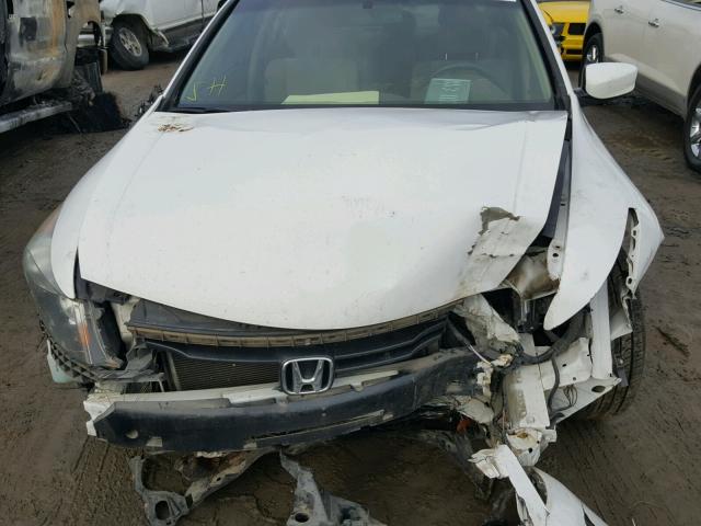 1HGCP2F45AA058360 - 2010 HONDA ACCORD LXP WHITE photo 7