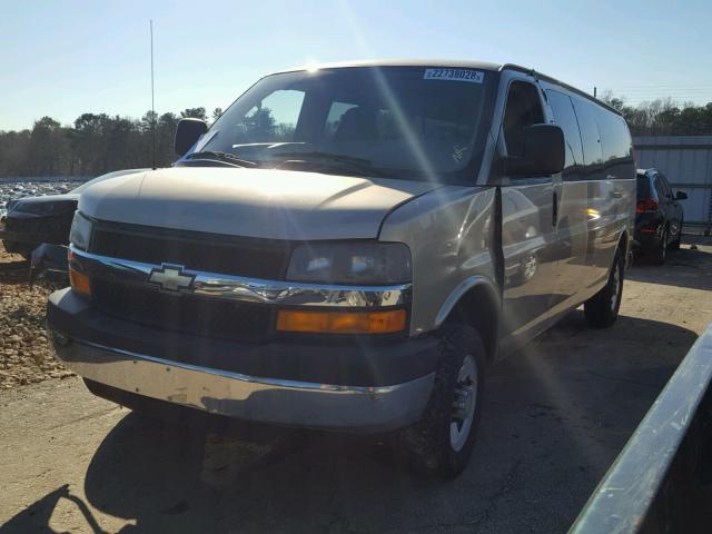 1GAZG1FG8C1101341 - 2012 CHEVROLET EXPRESS G3 BROWN photo 2