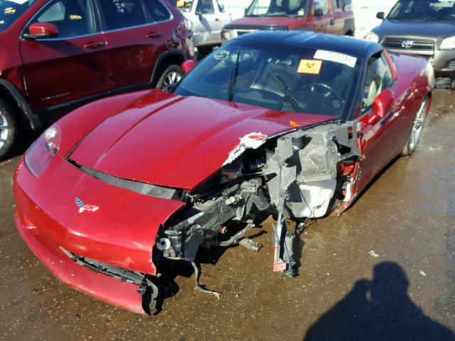 1G1YY24U555103535 - 2005 CHEVROLET CORVETTE RED photo 2