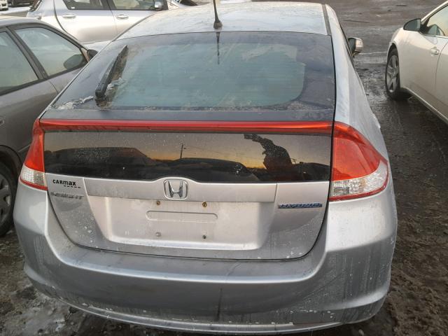 JHMZE2H75AS017211 - 2010 HONDA INSIGHT EX SILVER photo 9