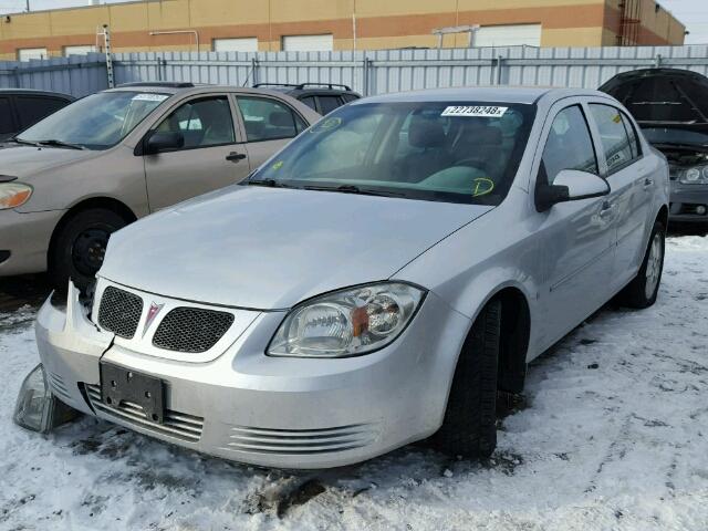 1G2AS55H297228116 - 2009 PONTIAC G5 SE SILVER photo 2