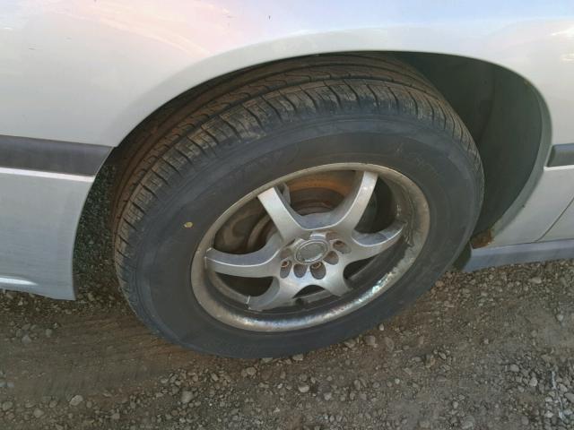 2G1WF52E649273527 - 2004 CHEVROLET IMPALA 银色 照片 9