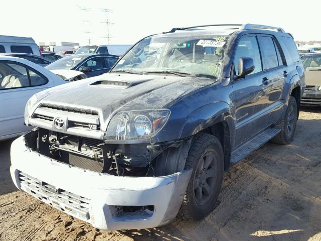 JTEBT14R340034479 - 2004 TOYOTA 4RUNNER SR GRAY photo 2