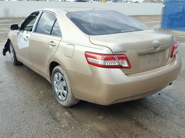 4T1BF3EK5BU655331 - 2011 TOYOTA CAMRY BASE GOLD photo 3