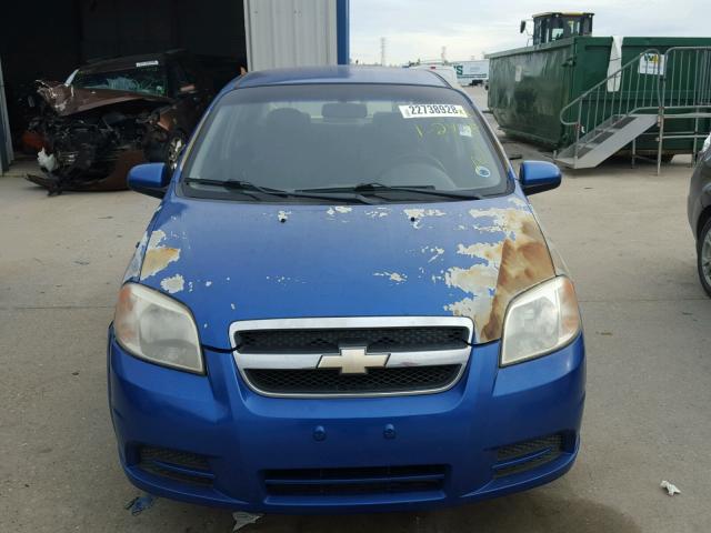 KL1TD56E19B364678 - 2009 CHEVROLET AVEO LS BLUE photo 9