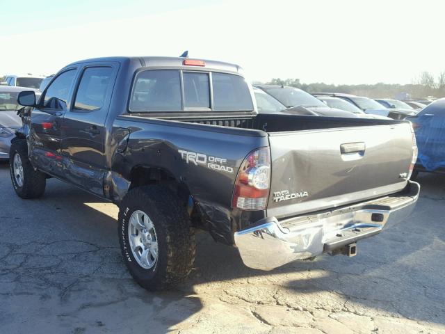 5TFLU4EN1EX096913 - 2014 TOYOTA TACOMA DOU GRAY photo 3