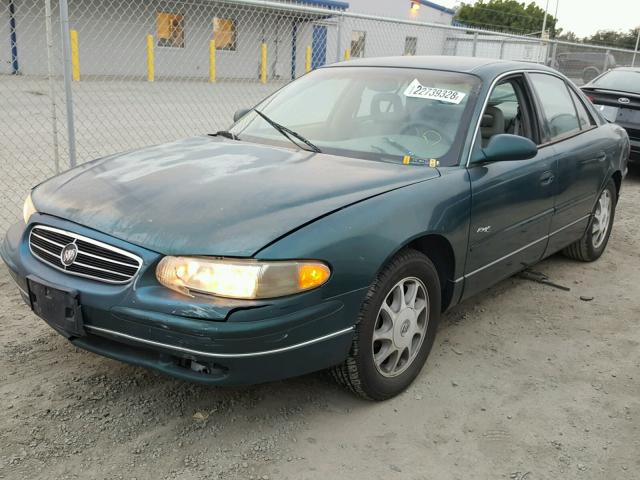 2G4WB52KXW1573383 - 1998 BUICK REGAL LS 绿色 照片 2