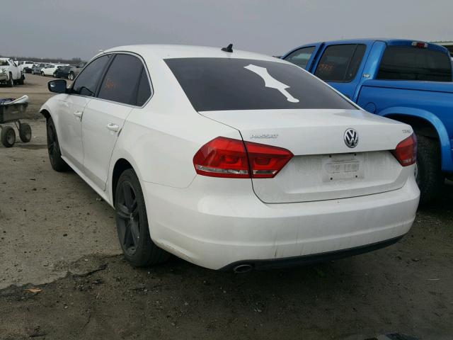 1VWBN7A3XEC112724 - 2014 VOLKSWAGEN PASSAT SE WHITE photo 3