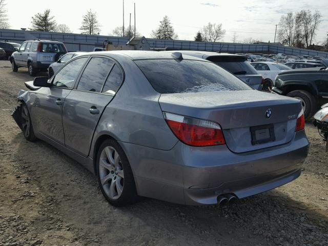WBANB33535CN65953 - 2005 BMW 545 I GRAY photo 3
