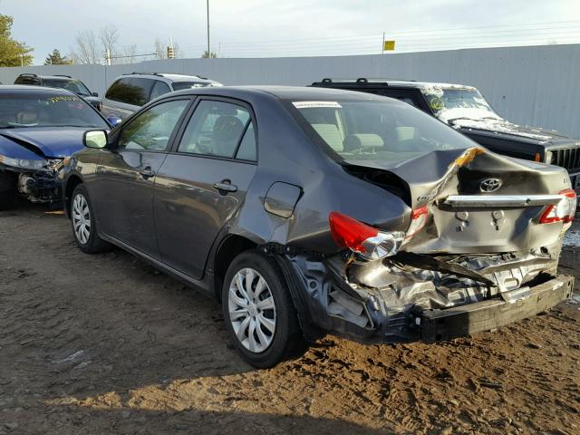 2T1BU4EE0CC792864 - 2012 TOYOTA COROLLA BA GRAY photo 3