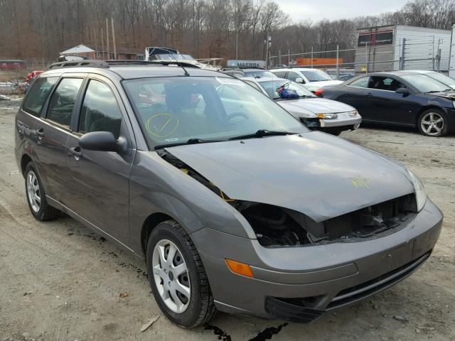 1FAFP36N45W186842 - 2005 FORD FOCUS ZXW GRAY photo 1