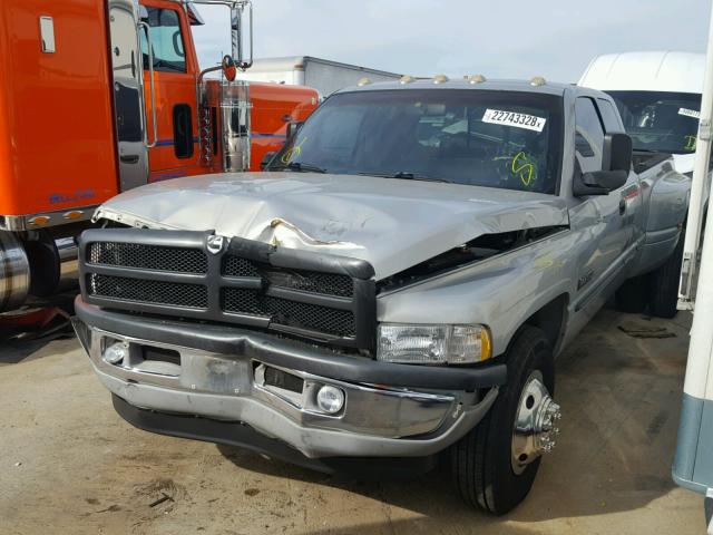 1B7MC3365YJ179006 - 2000 DODGE RAM 3500 SILVER photo 2