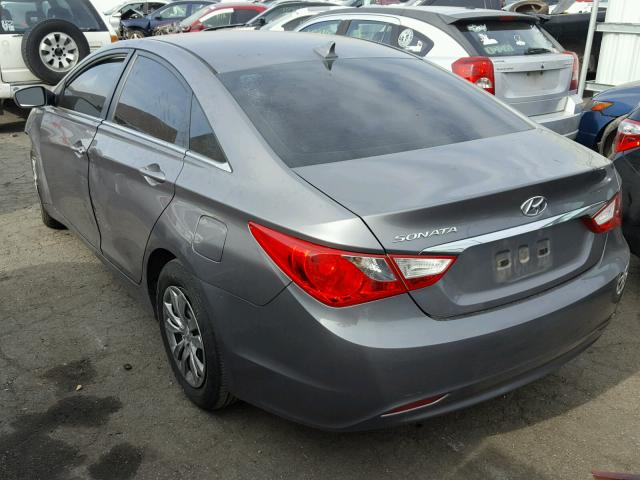 5NPEB4AC4BH285680 - 2011 HYUNDAI SONATA GLS GRAY photo 3