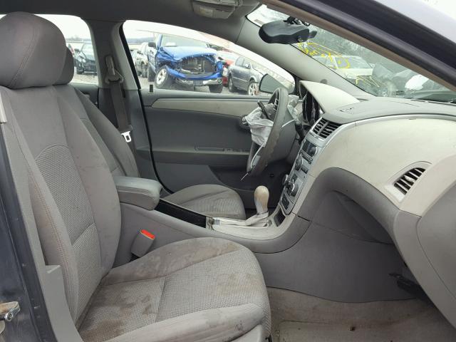 1G1ZG57B184218274 - 2008 CHEVROLET MALIBU LS GRAY photo 5