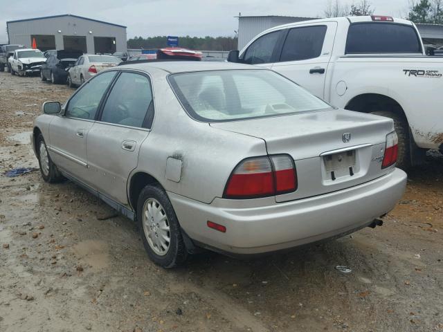 1HGCD5653TA175621 - 1996 HONDA ACCORD EX SILVER photo 3