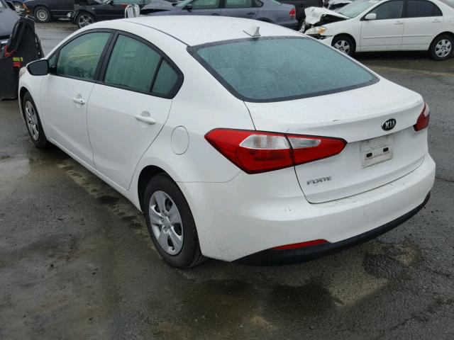 KNAFX4A65F5396094 - 2015 KIA FORTE LX WHITE photo 3