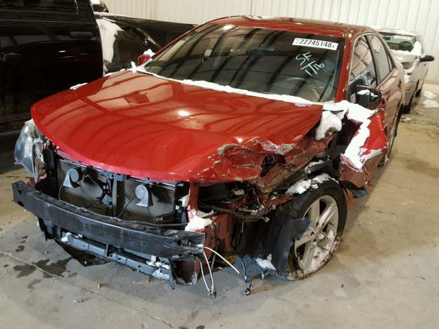 4T1BF1FK5CU542967 - 2012 TOYOTA CAMRY BASE RED photo 2