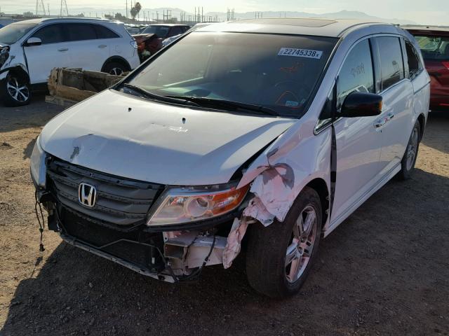 5FNRL5H98CB095587 - 2012 HONDA ODYSSEY TO WHITE photo 2