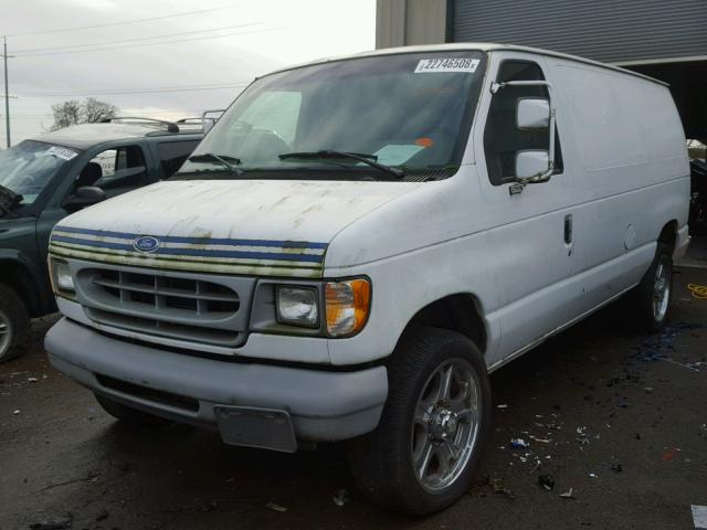 1FTFE2424VHB03403 - 1997 FORD ECONOLINE WHITE photo 2