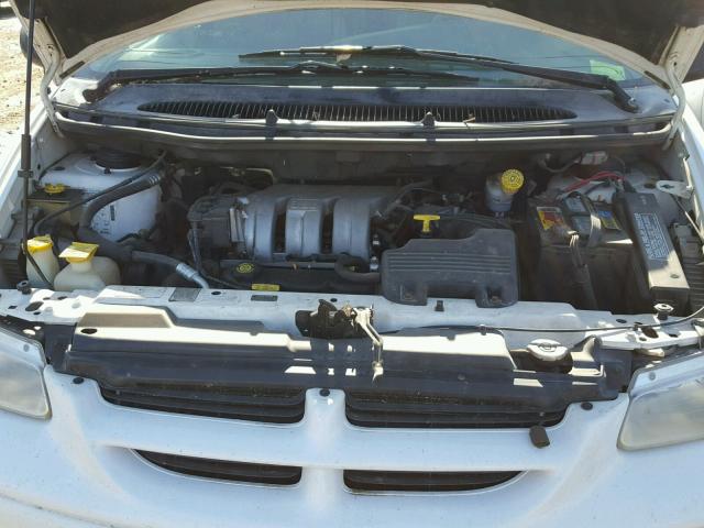 1B4GP54L3WB719958 - 1998 DODGE GRAND CARA WHITE photo 7