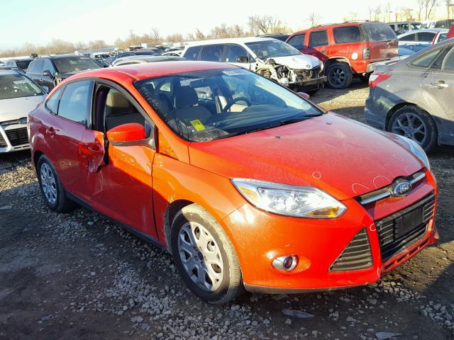 1FAHP3F24CL466953 - 2012 FORD FOCUS SE RED photo 1
