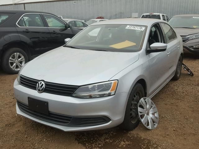 3VWD17AJ5EM244842 - 2014 VOLKSWAGEN JETTA SE SILVER photo 2