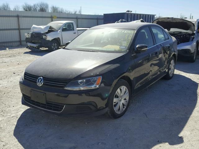 3VWDX7AJ1DM434313 - 2013 VOLKSWAGEN JETTA SE BLACK photo 2