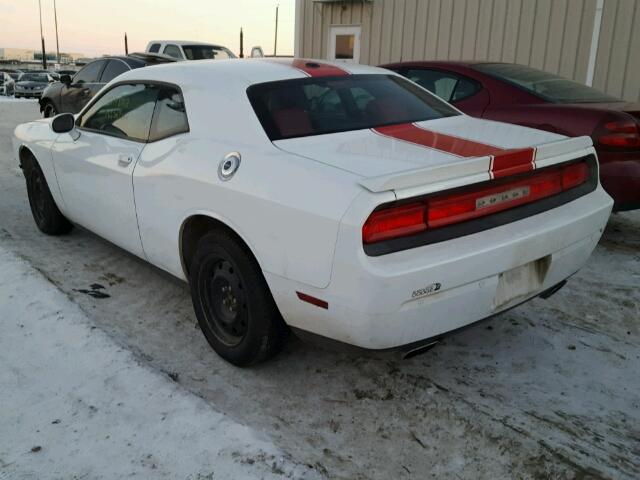 2C3CDYAG4DH641380 - 2013 DODGE CHALLENGER WHITE photo 3