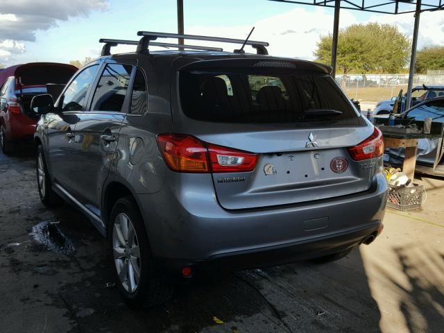 4A4AP4AU7EE025683 - 2014 MITSUBISHI OUTLANDER GRAY photo 3