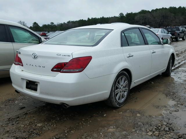 4T1BK36BX8U323954 - 2008 TOYOTA AVALON XL WHITE photo 4