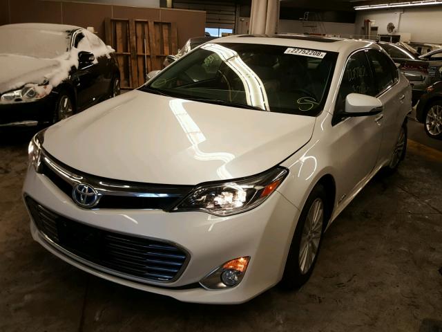 4T1BD1EB2EU033347 - 2014 TOYOTA AVALON HYB WHITE photo 2