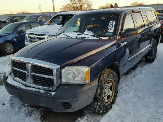 1D7HE28K35S326267 - 2005 DODGE DAKOTA QUA BLUE photo 2