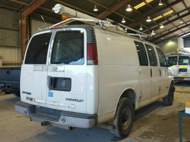 1GCHG35R5Y1229268 - 2000 CHEVROLET EXPRESS G3 WHITE photo 4