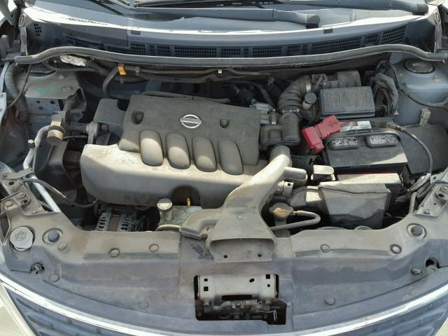 3N1BC13EX7L365427 - 2007 NISSAN VERSA S GRAY photo 7