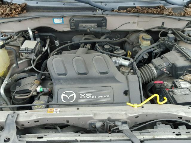 4F2CU091X2KM62652 - 2002 MAZDA TRIBUTE LX TAN photo 7