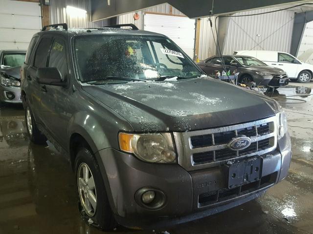 1FMCU0D74AKD43565 - 2010 FORD ESCAPE XLT GRAY photo 1