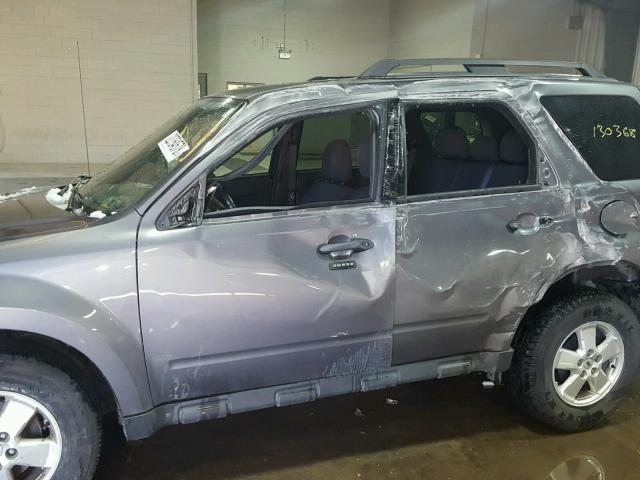 1FMCU0D74AKD43565 - 2010 FORD ESCAPE XLT GRAY photo 9