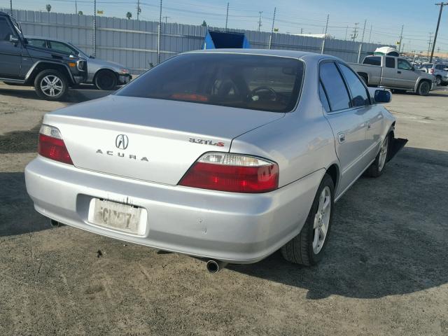 19UUA56813A080529 - 2003 ACURA 3.2TL TYPE SILVER photo 4