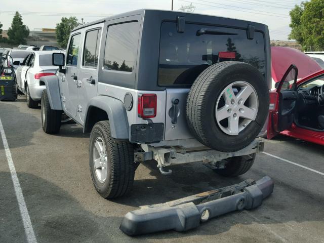 1C4HJWDG4EL177585 - 2014 JEEP WRANGLER U SILVER photo 3