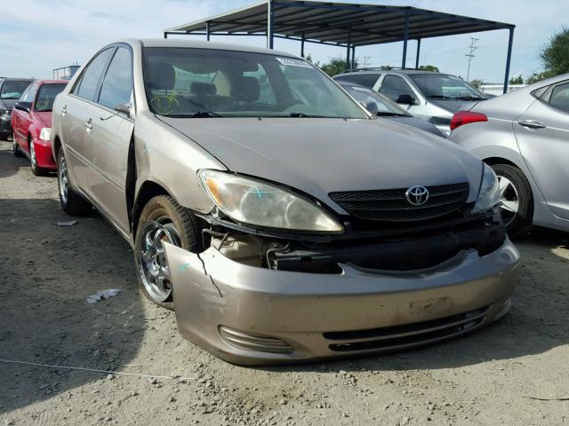 4T1BE32K24U379085 - 2004 TOYOTA CAMRY LE TAN photo 1