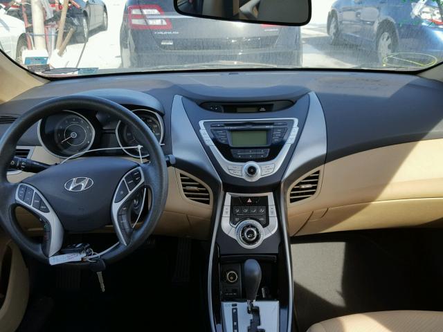 KMHDH4AE3BU099903 - 2011 HYUNDAI ELANTRA GL RED photo 9