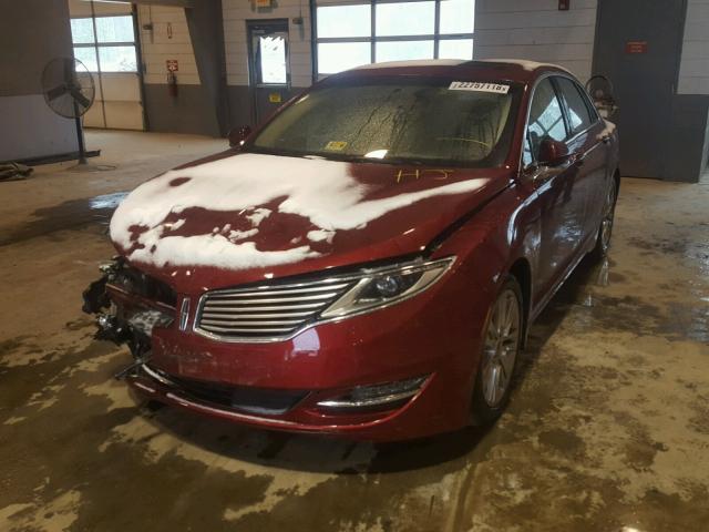 3LN6L2GK5FR619802 - 2015 LINCOLN MKZ RED photo 2