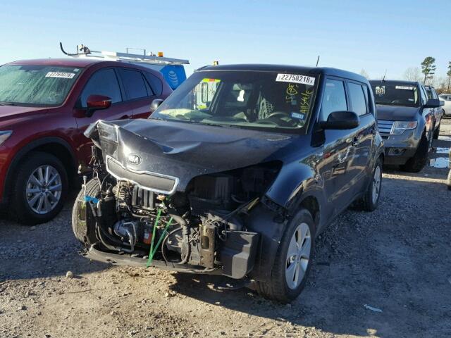 KNDJN2A23E7039004 - 2014 KIA SOUL BLACK photo 2