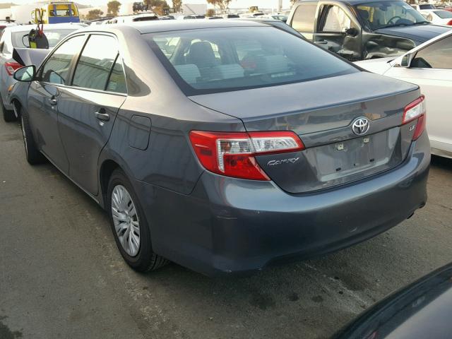 4T1BF1FKXCU077635 - 2012 TOYOTA CAMRY BASE GRAY photo 3