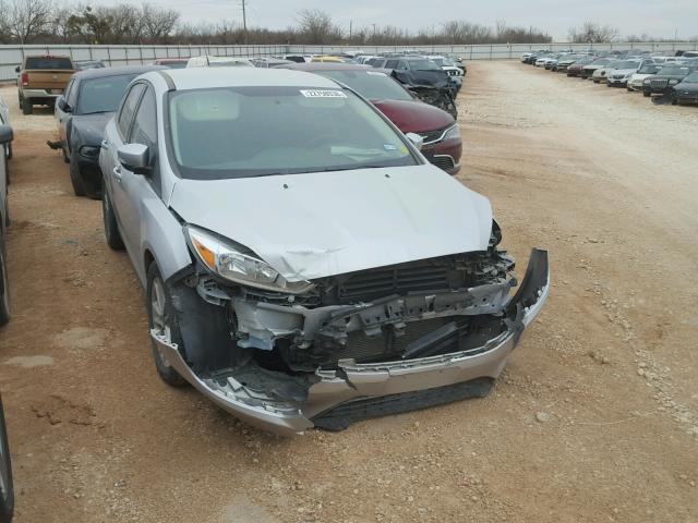 1FADP3K27GL336708 - 2016 FORD FOCUS SE SILVER photo 1